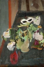 Vase de fleurs et masque blanc